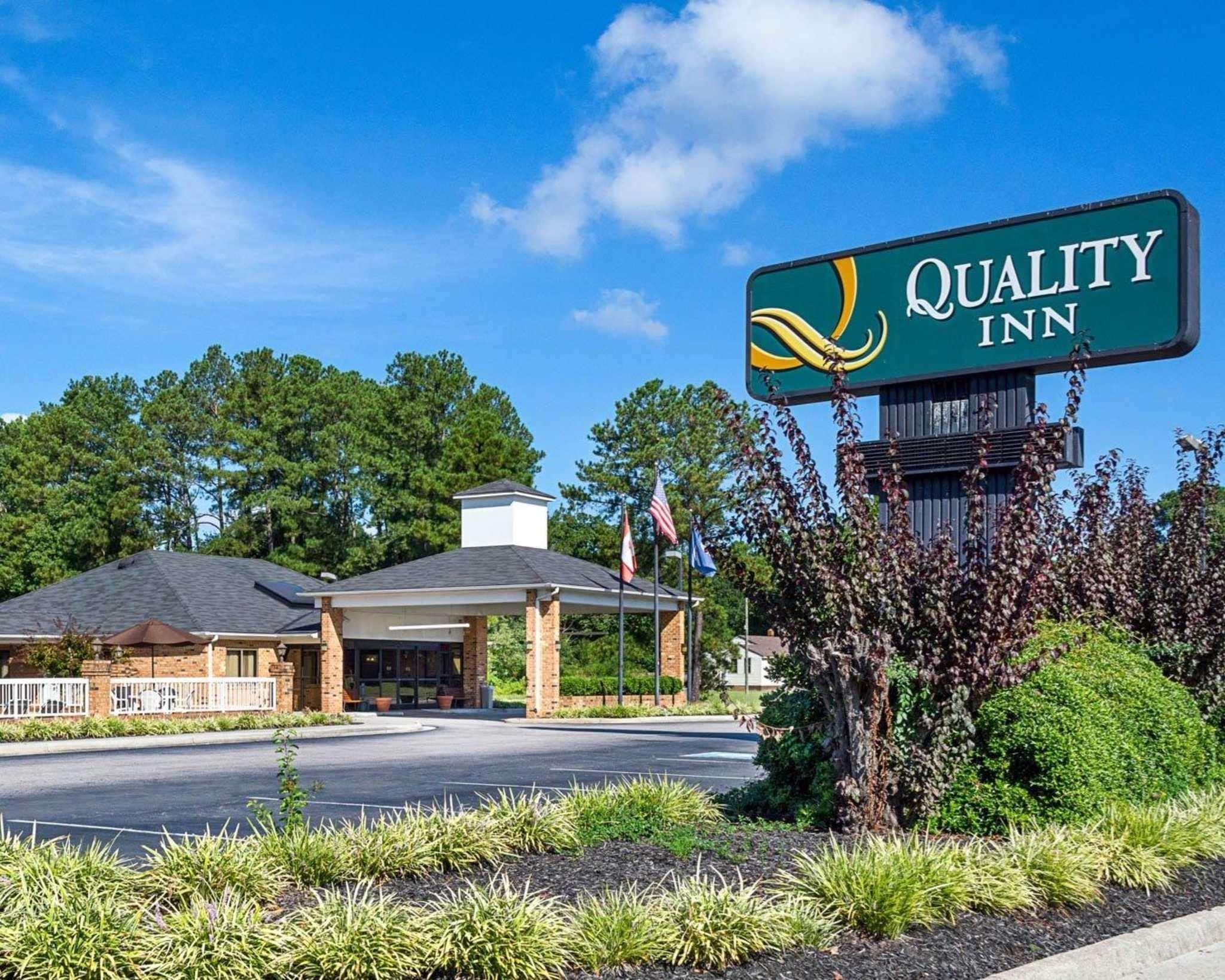 Quality Inn Petersburg Near Fort Gregg-Adams Buitenkant foto