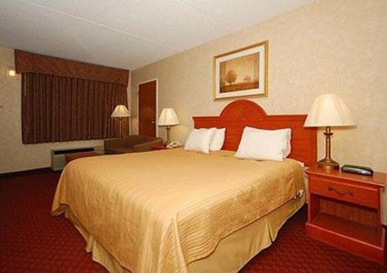 Quality Inn Petersburg Near Fort Gregg-Adams Buitenkant foto